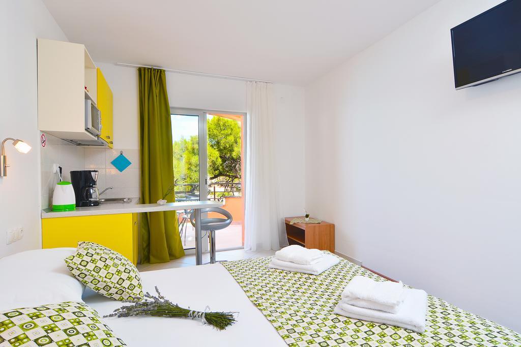 Apartments Juka Hvar Town Oda fotoğraf