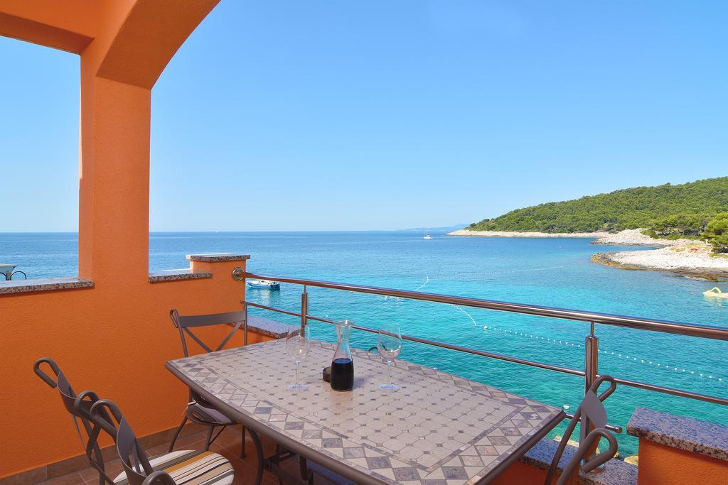 Apartments Juka Hvar Town Oda fotoğraf